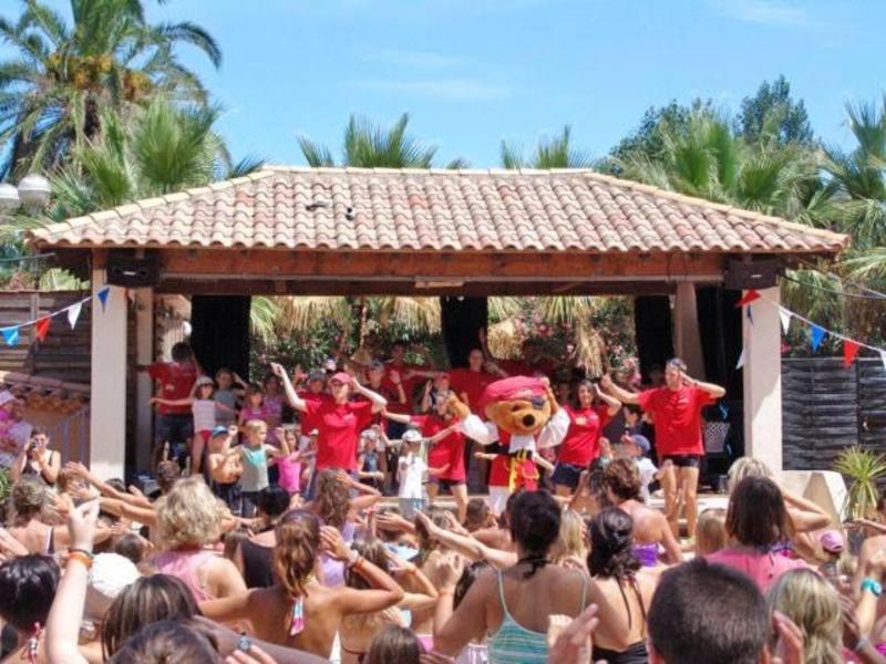 Mobilhome Dans Camping Les Sables D'Or Agde Exterior foto